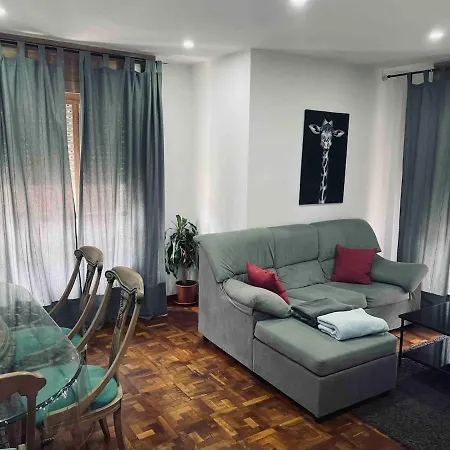 Piso Centro Wifi 3 * León