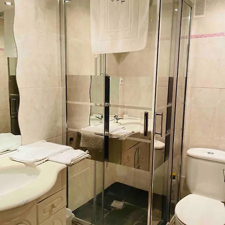 Piso Centro Wifi 3 *